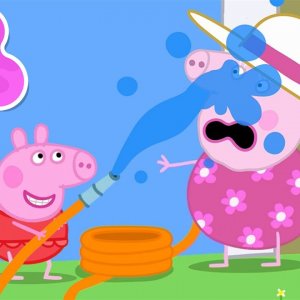 A Sunny Splash Battle! 💦 | Peppa Pig Full Episodes