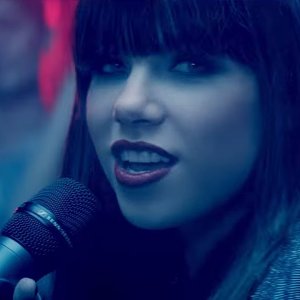 Carly Rae Jepsen - This Kiss
