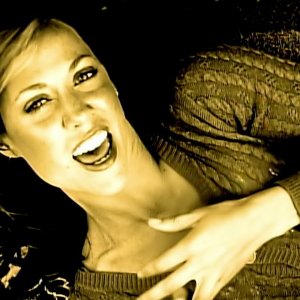 Sheryl Crow - Everyday Is A Winding Road (Official Music Video)