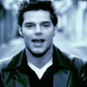 Ricky Martin - María (Official Video)