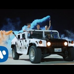 Ed Sheeran - Beautiful People (feat. Khalid) [Official Music Video]