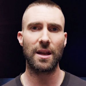 Maroon 5 - Girls Like You ft. Cardi B (Official Music Video)