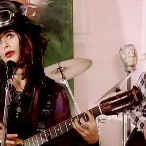 4 Non Blondes - What's Up (Official Music Video)
