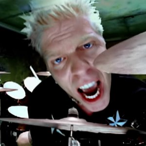The Offspring - The Kids Aren't Alright (Official Music Video)
